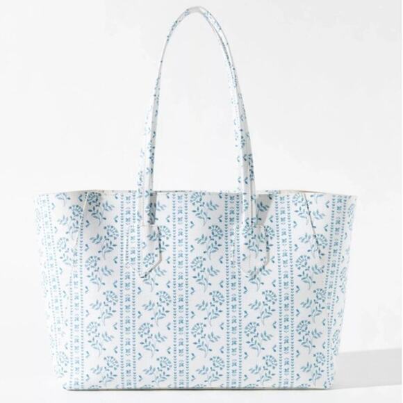 Neely & Chloe Handbags - NWT Neely & Chloe by Dondolo Tote Bag